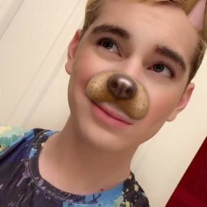 Meet your Posher, Eric